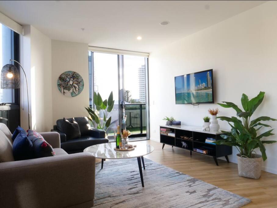 Modern 1 Brm Apartment With Pool Close To Beach Gold Coast Exterior foto